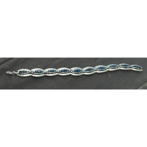 Crown Trifari Deep Blue Channel Set Brushed Silver Bracelet 16.5" 1960s Clasp - Picture 2 of 11